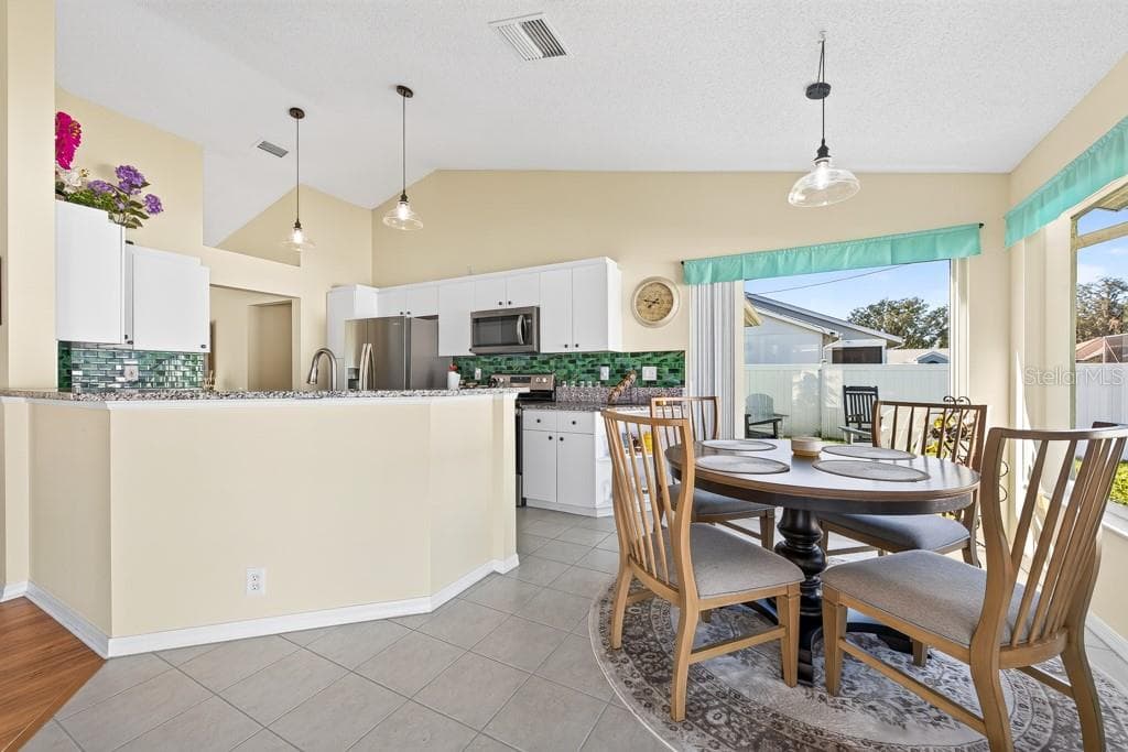 Single Family Residence at 15419 ARVIN DR, BROOKSVILLE, photo 11 of 50