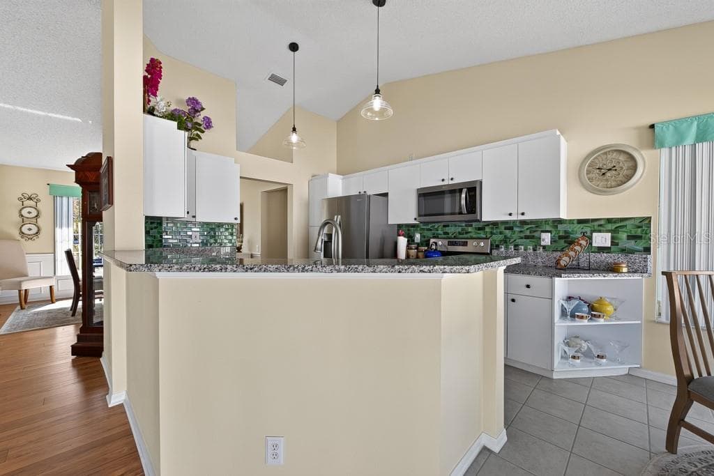 Single Family Residence at 15419 ARVIN DR, BROOKSVILLE, photo 12 of 50