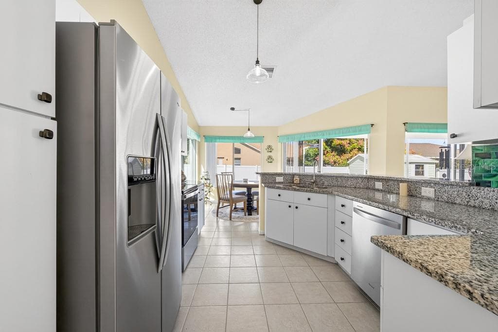 Single Family Residence at 15419 ARVIN DR, BROOKSVILLE, photo 19 of 50