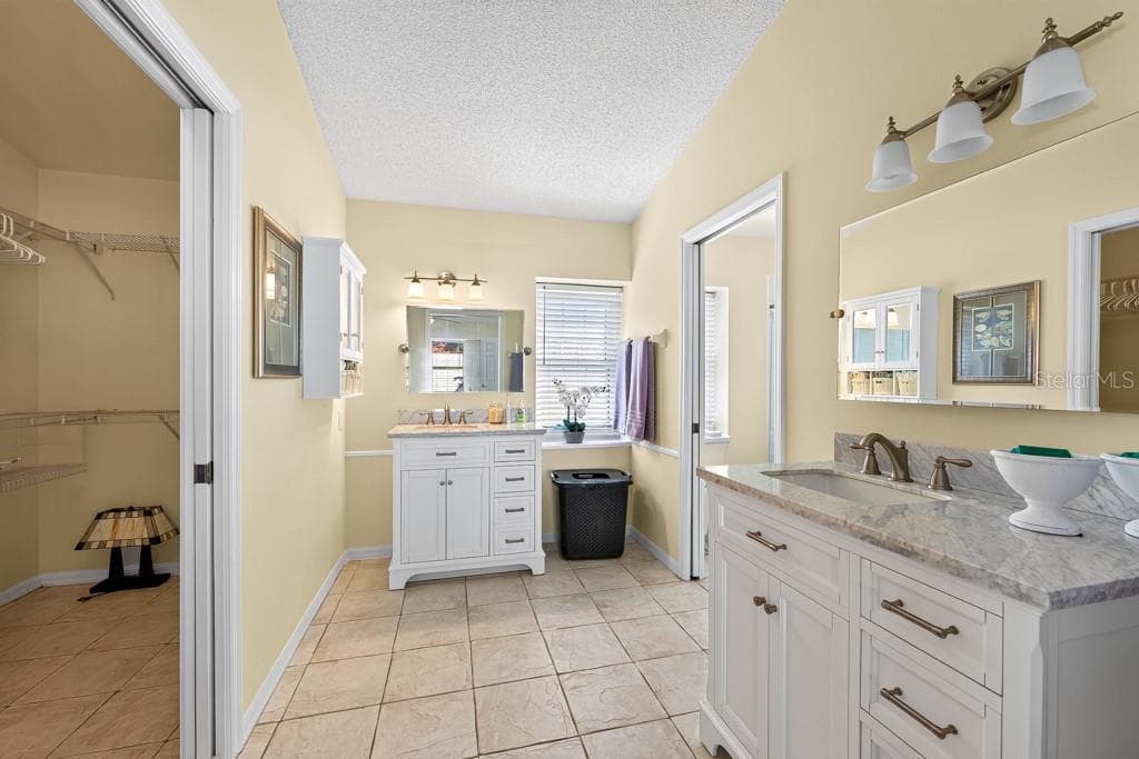 Single Family Residence at 15419 ARVIN DR, BROOKSVILLE, photo 24 of 50