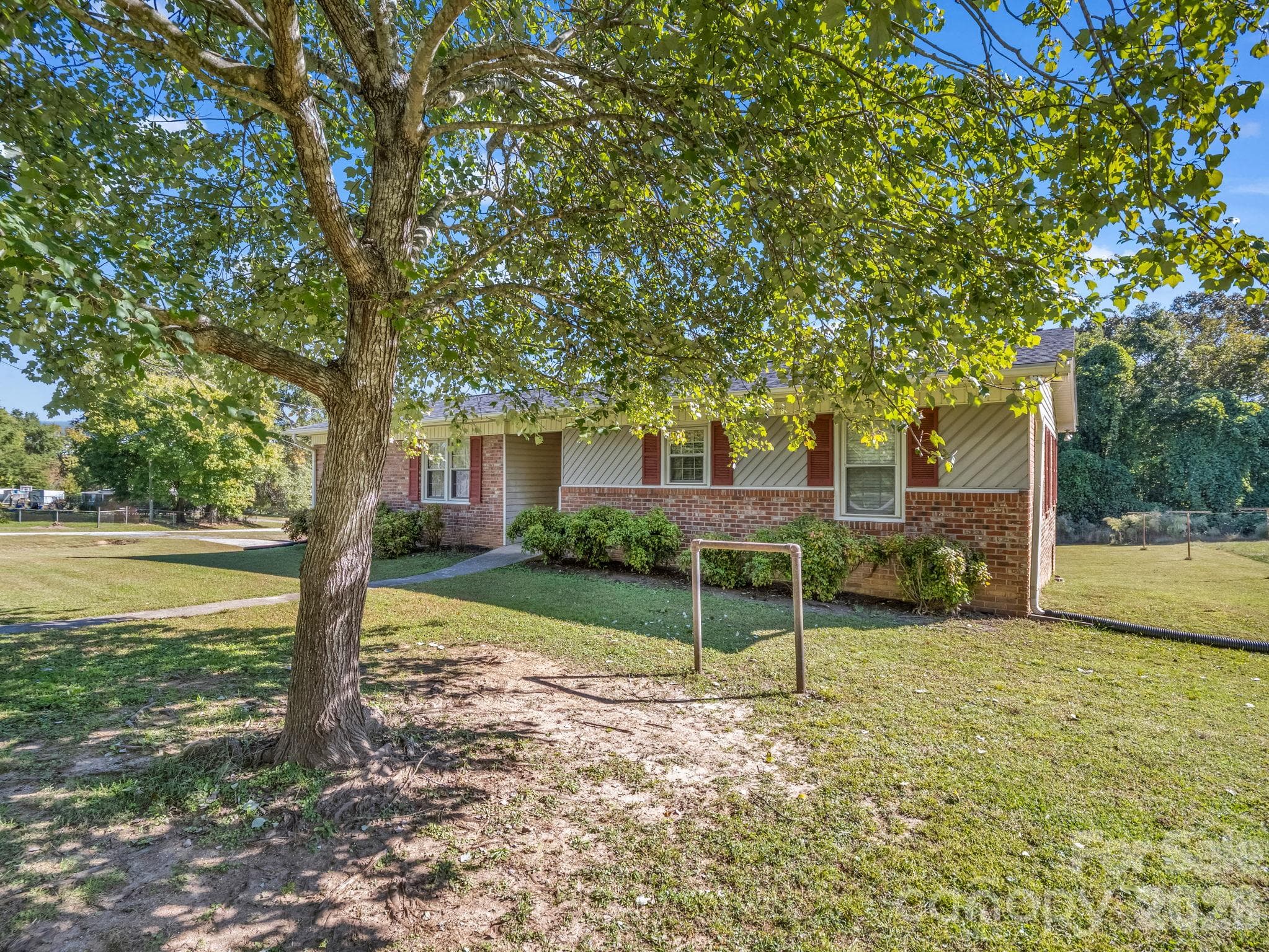 Single Family Residence at 292 Bridges Drive, Forest City, photo 2 of 41