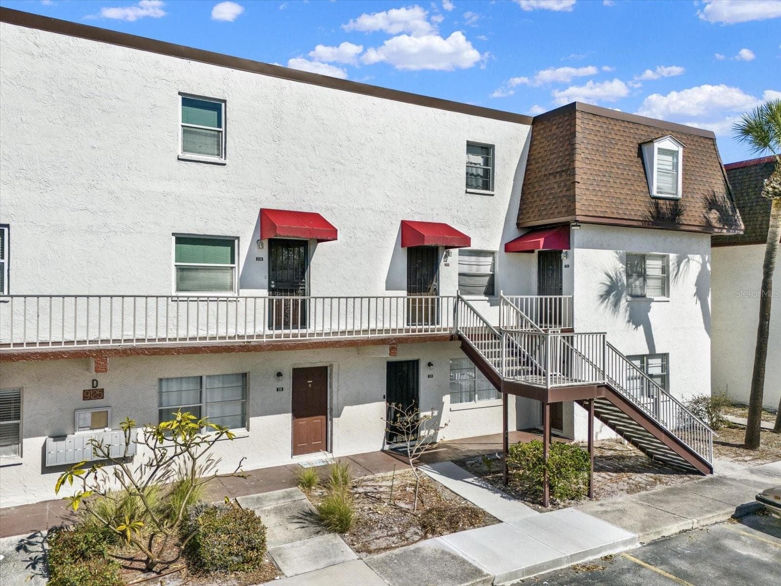 Front of unit - 9125 TUDOR DR #D109, TAMPA