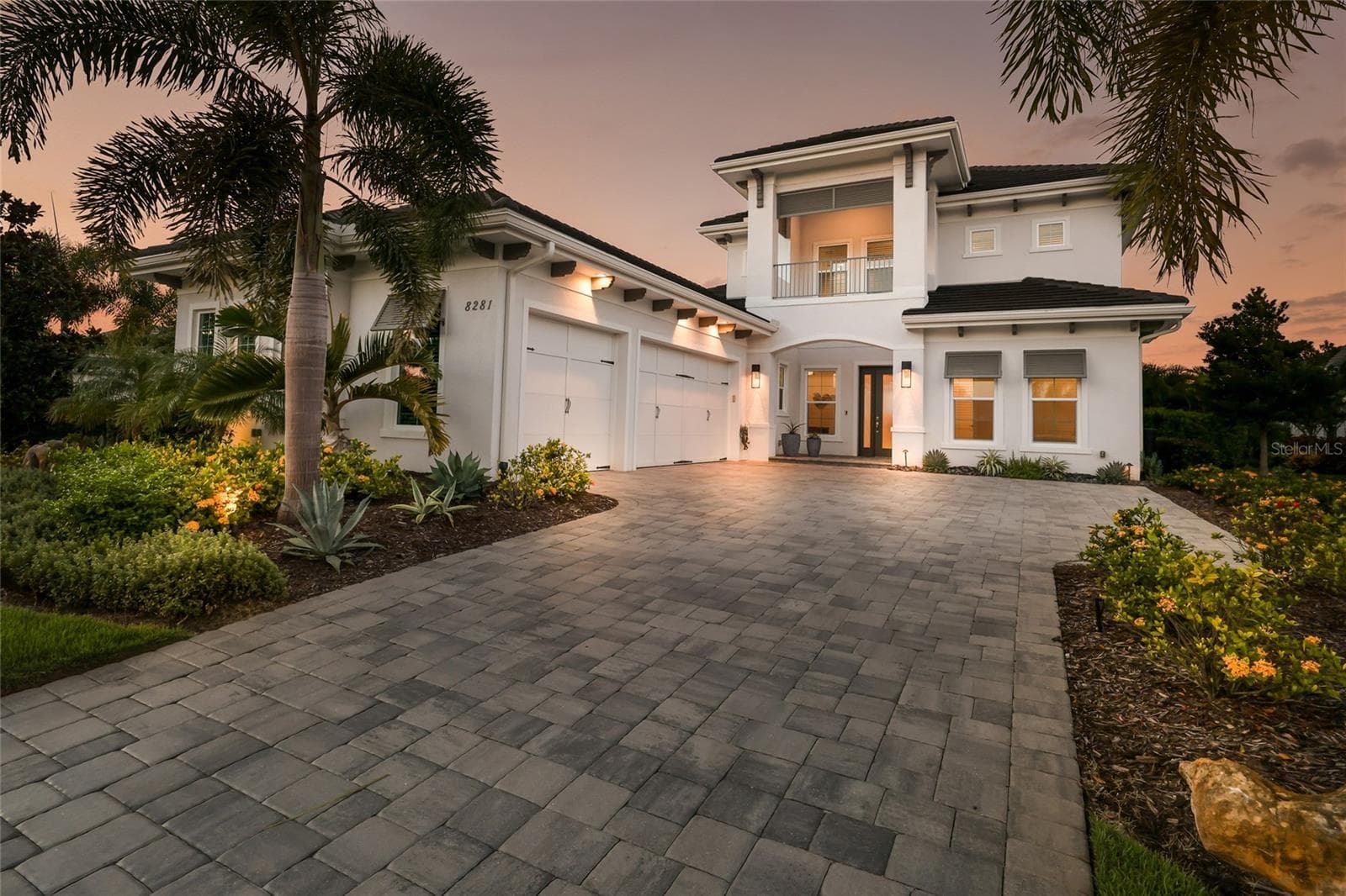 Single Family Residence at 8281 PAVIA WAY, LAKEWOOD RANCH, photo 2 of 98