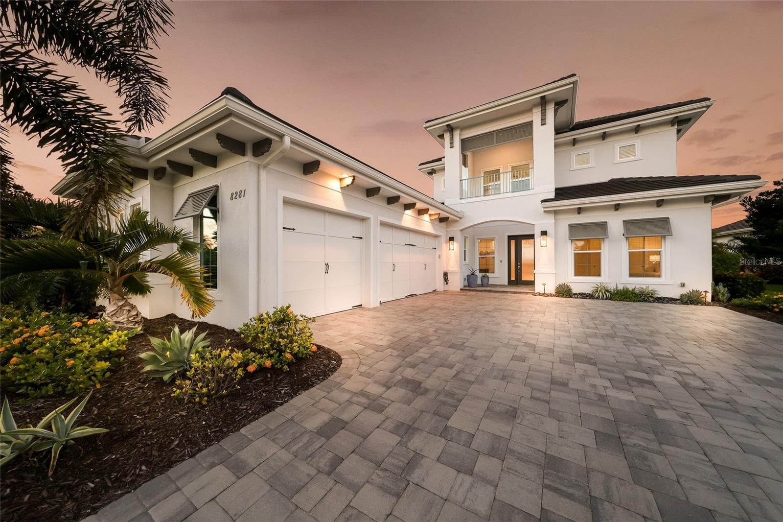 Single Family Residence at 8281 PAVIA WAY, LAKEWOOD RANCH, photo 6 of 98