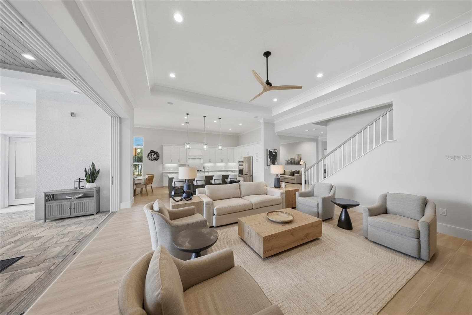Single Family Residence at 8281 PAVIA WAY, LAKEWOOD RANCH, photo 15 of 98