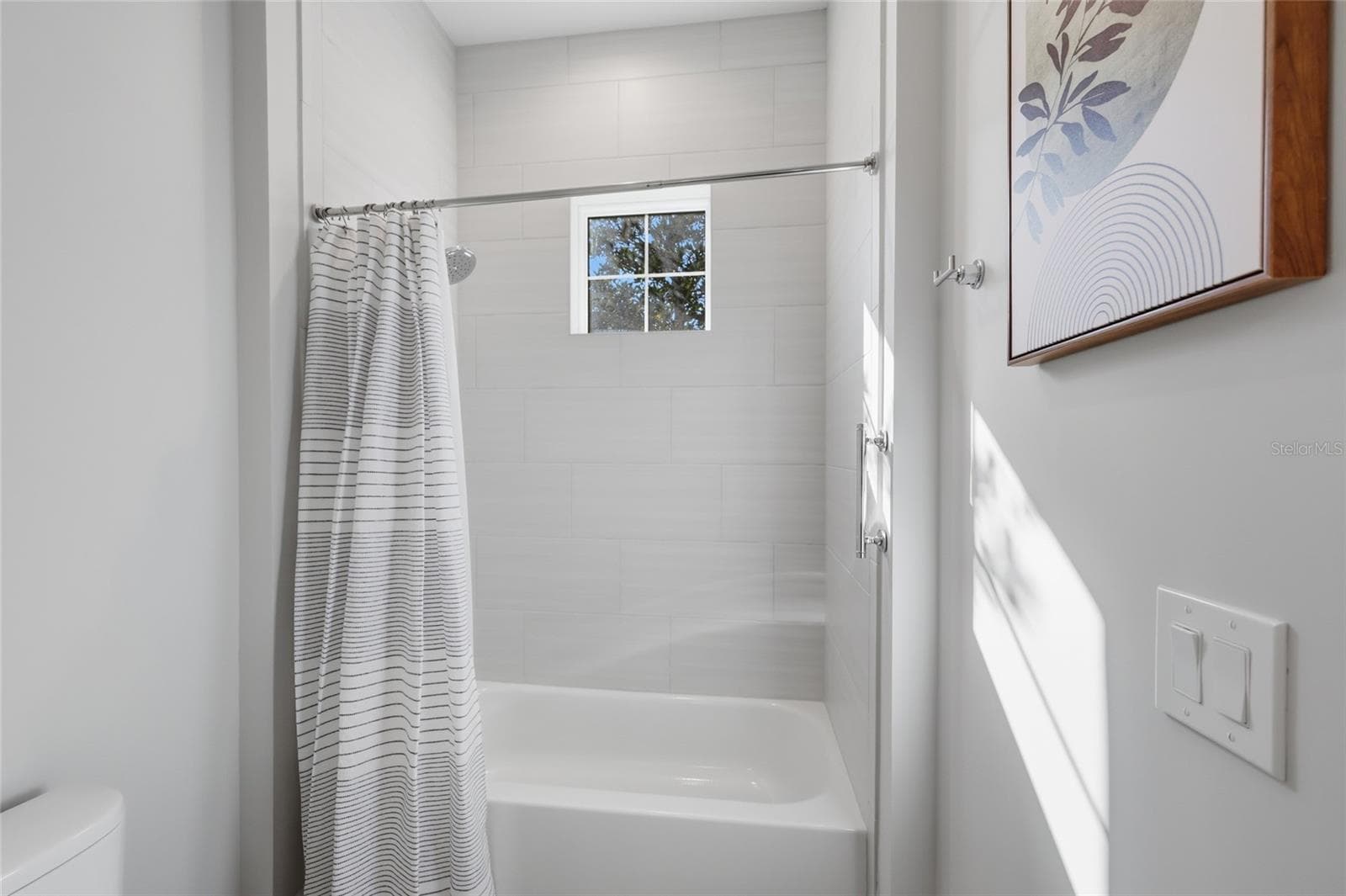 Single Family Residence at 8281 PAVIA WAY, LAKEWOOD RANCH, photo 53 of 98