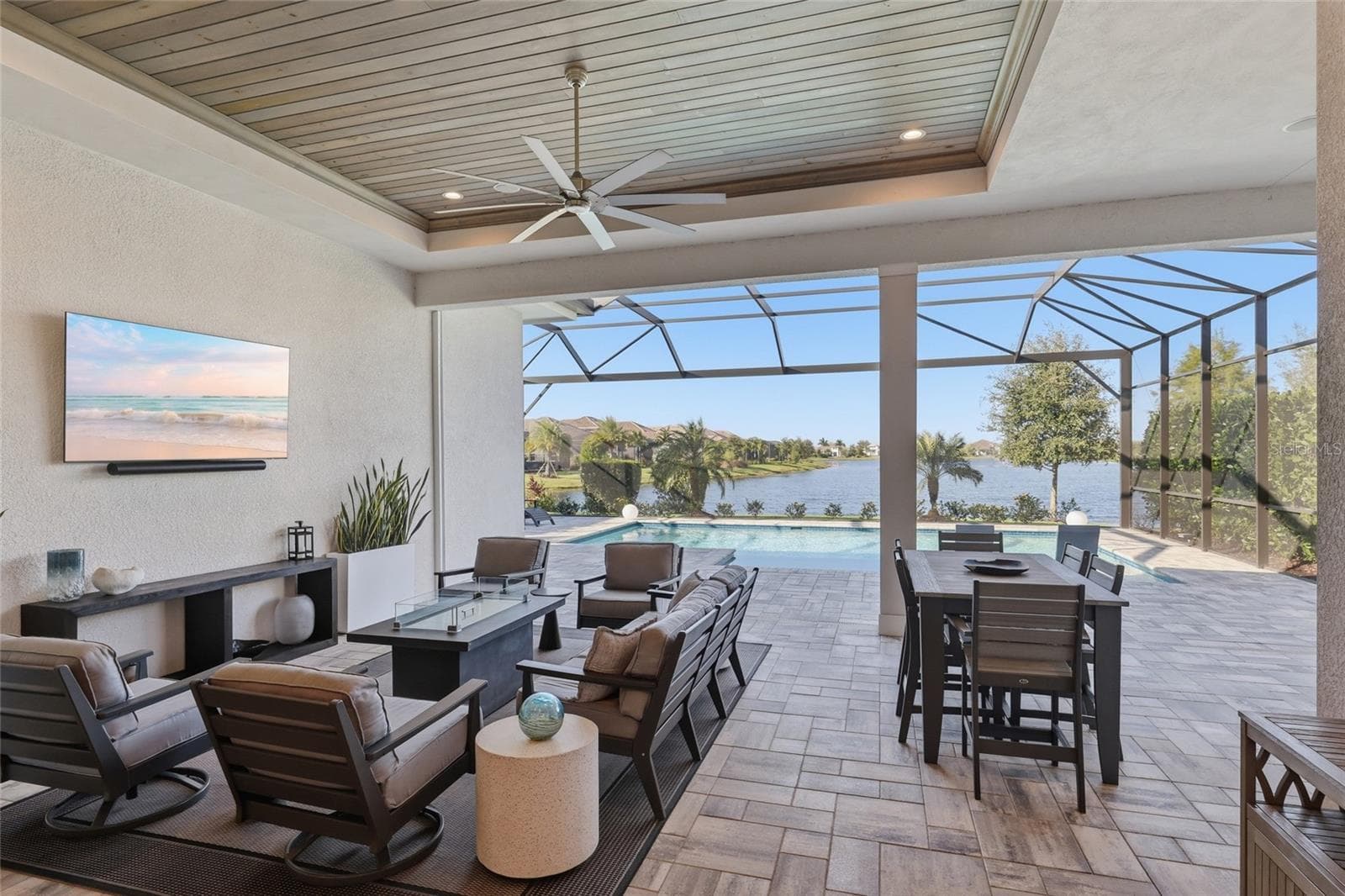 Single Family Residence at 8281 PAVIA WAY, LAKEWOOD RANCH, photo 58 of 98