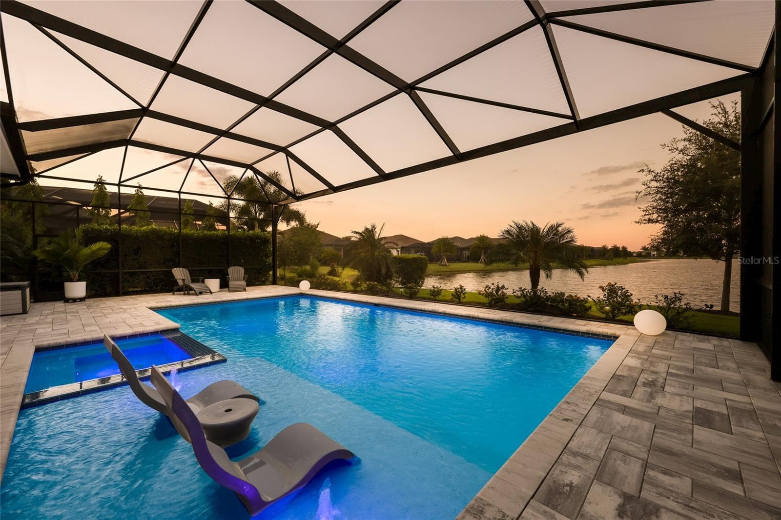 Single Family Residence at 8281 PAVIA WAY, LAKEWOOD RANCH, photo 78 of 98
