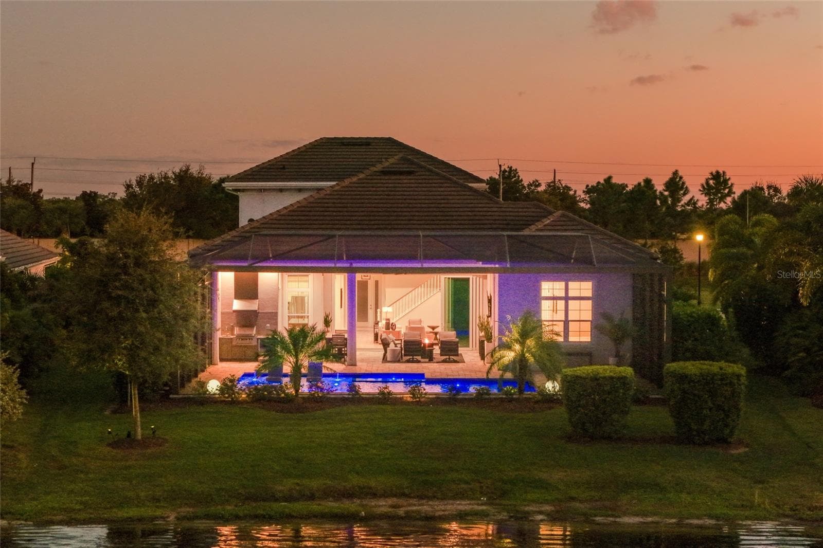 Single Family Residence at 8281 PAVIA WAY, LAKEWOOD RANCH, photo 81 of 98