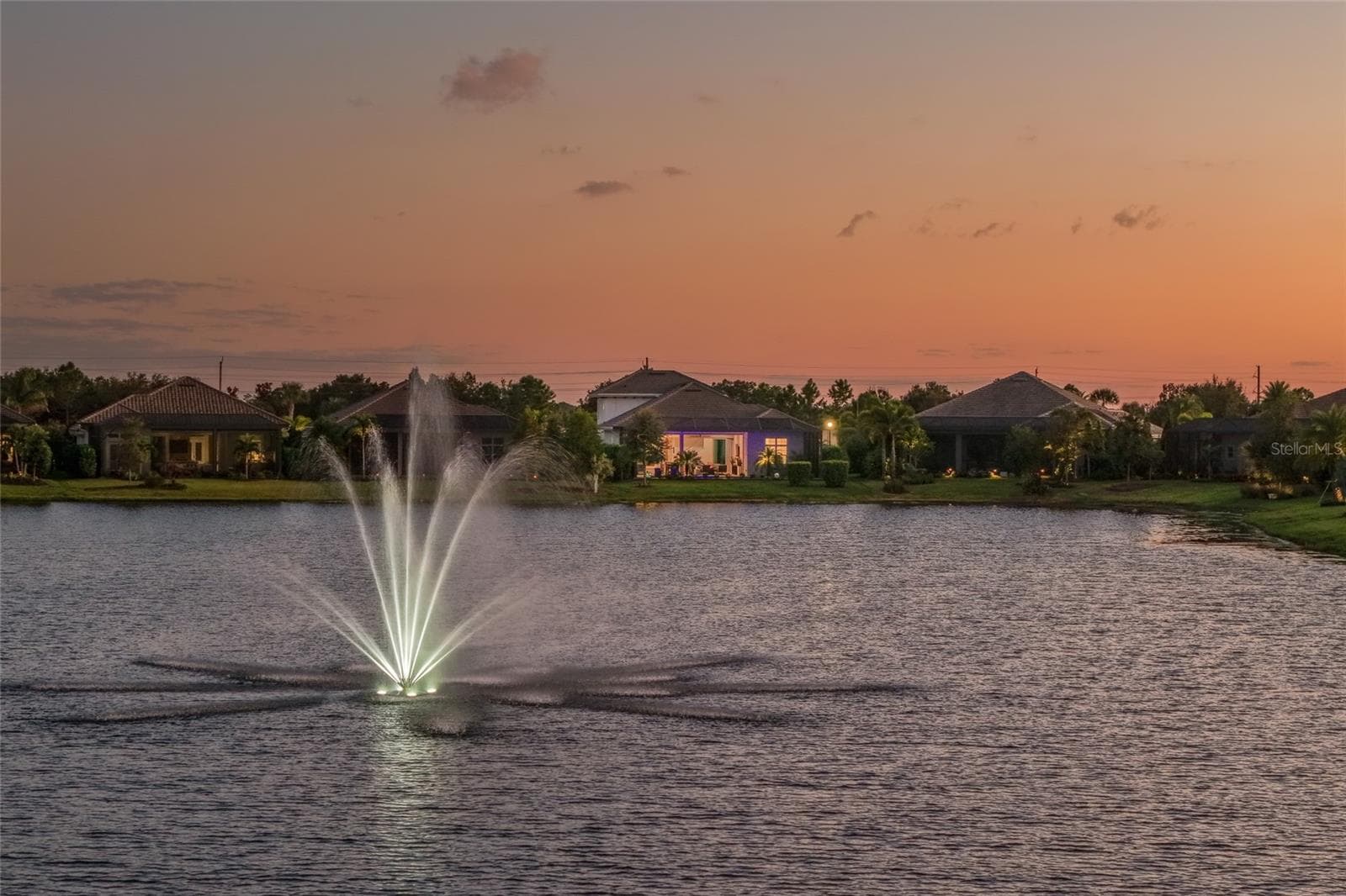Single Family Residence at 8281 PAVIA WAY, LAKEWOOD RANCH, photo 82 of 98