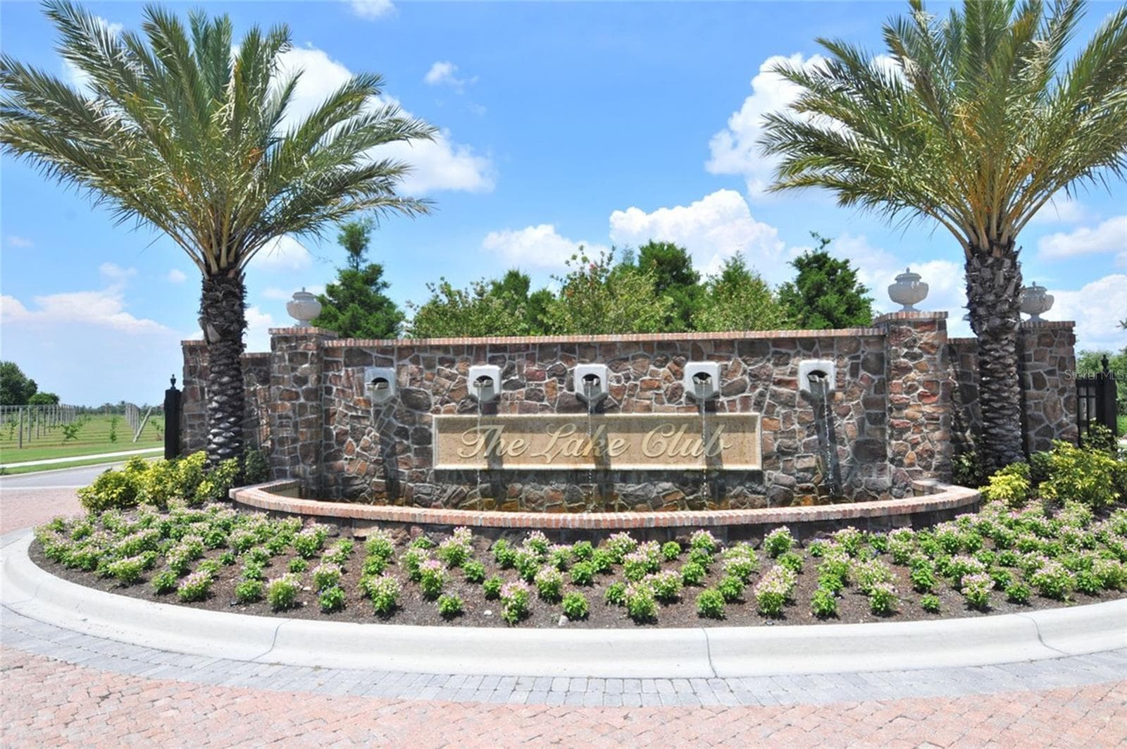 Single Family Residence at 8281 PAVIA WAY, LAKEWOOD RANCH, photo 83 of 98