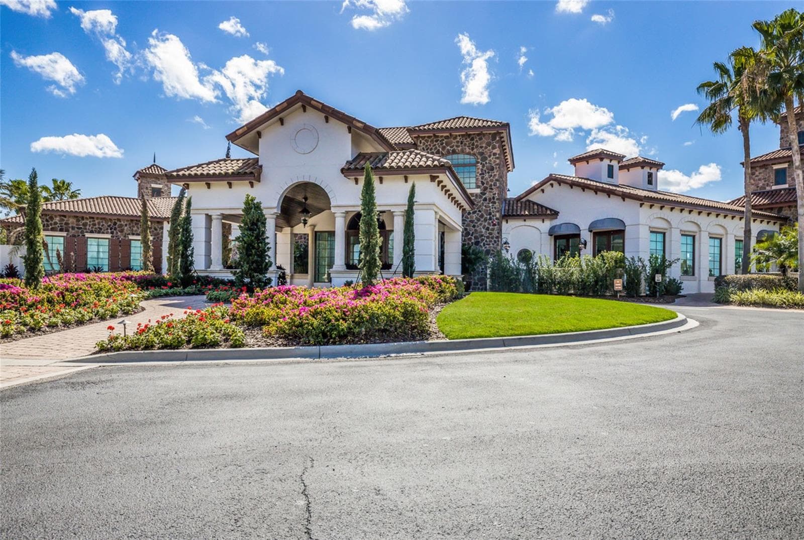 Single Family Residence at 8281 PAVIA WAY, LAKEWOOD RANCH, photo 84 of 98