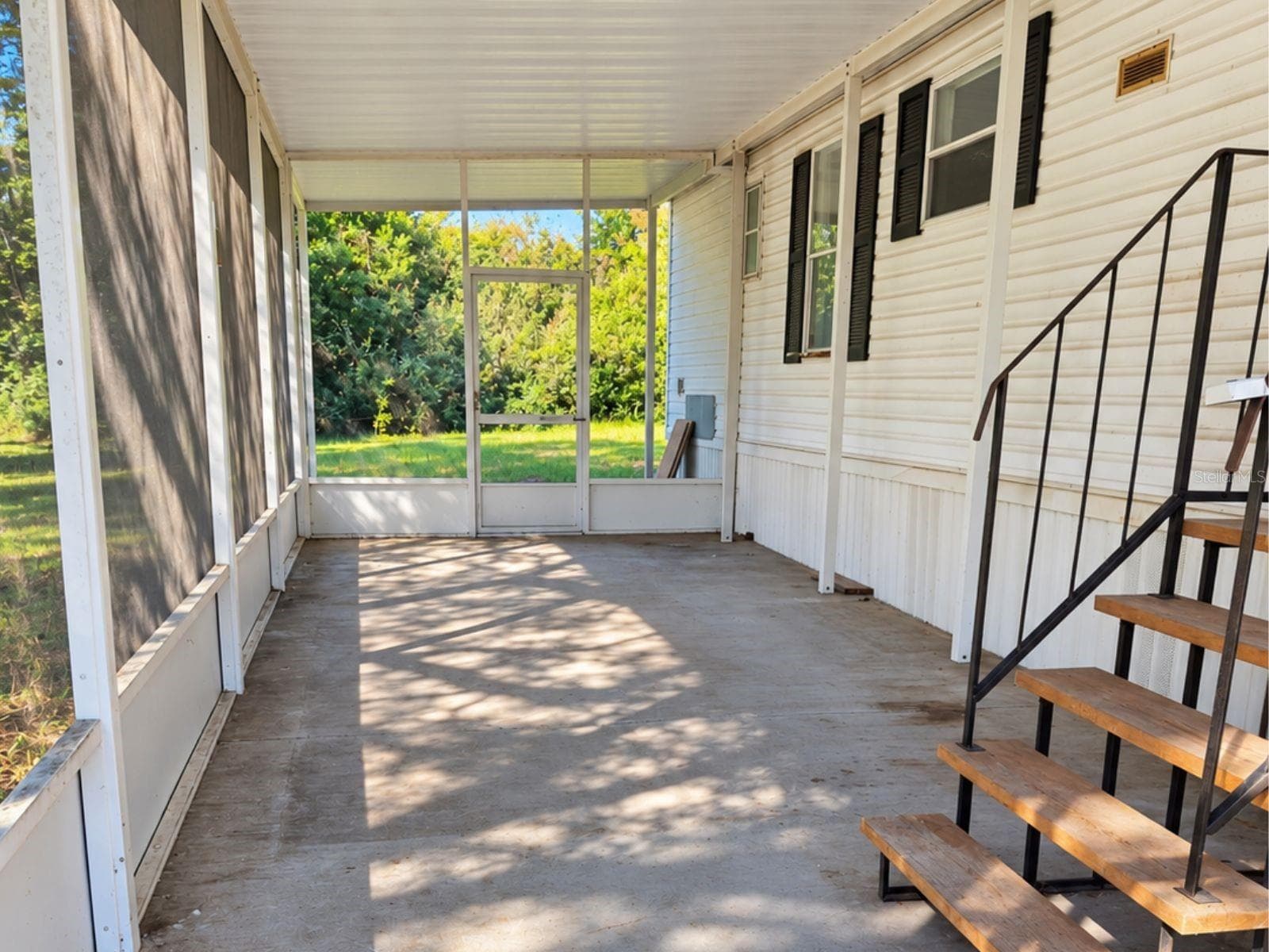 Manufactured Home at 4738 W BLACKRIDGE LN, HOMOSASSA, photo 5 of 17