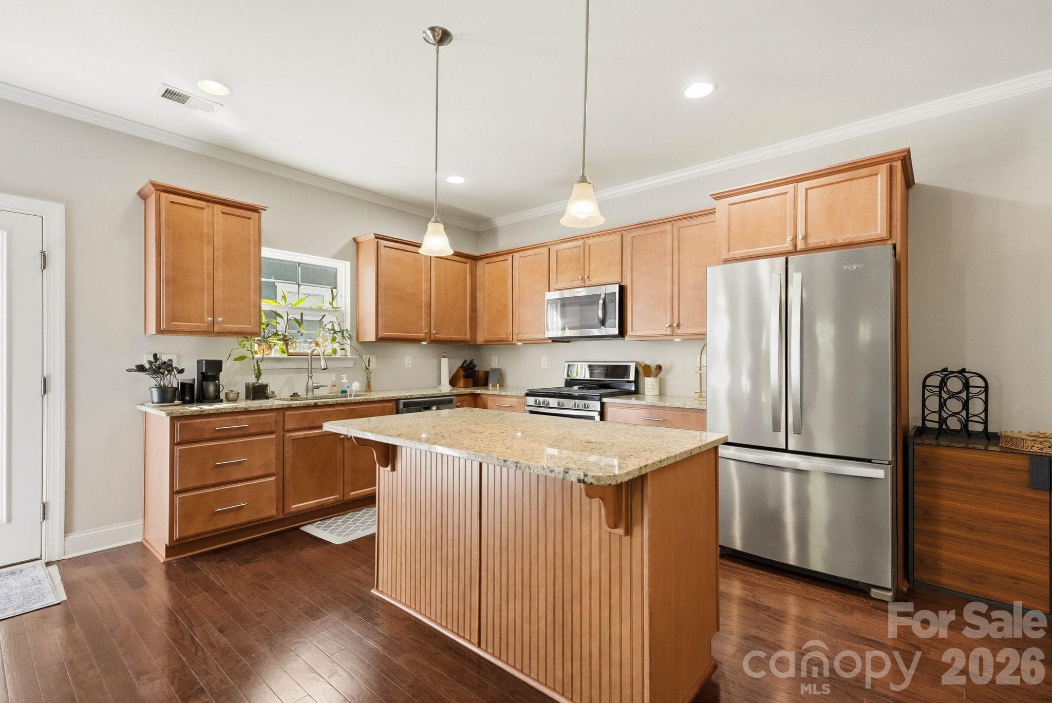 Single Family Residence at 7544 Fairway Villa Circle, Denver, photo 11 of 26