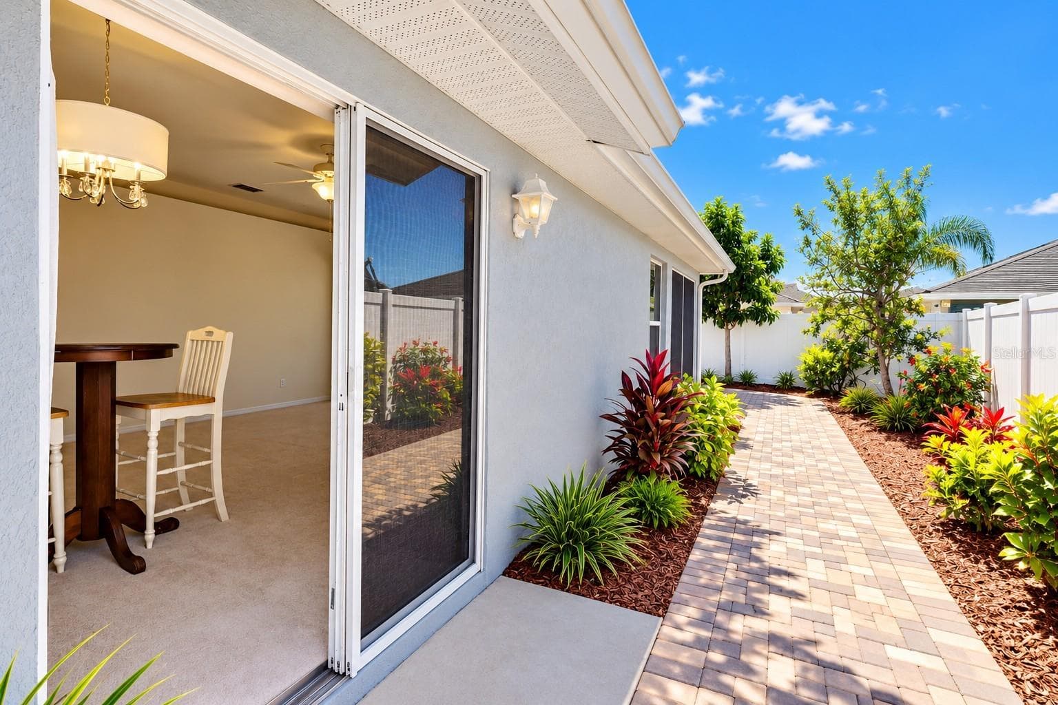 Side yard access from dining room - 3437 GRENVILLE DR, WINTER HAVEN