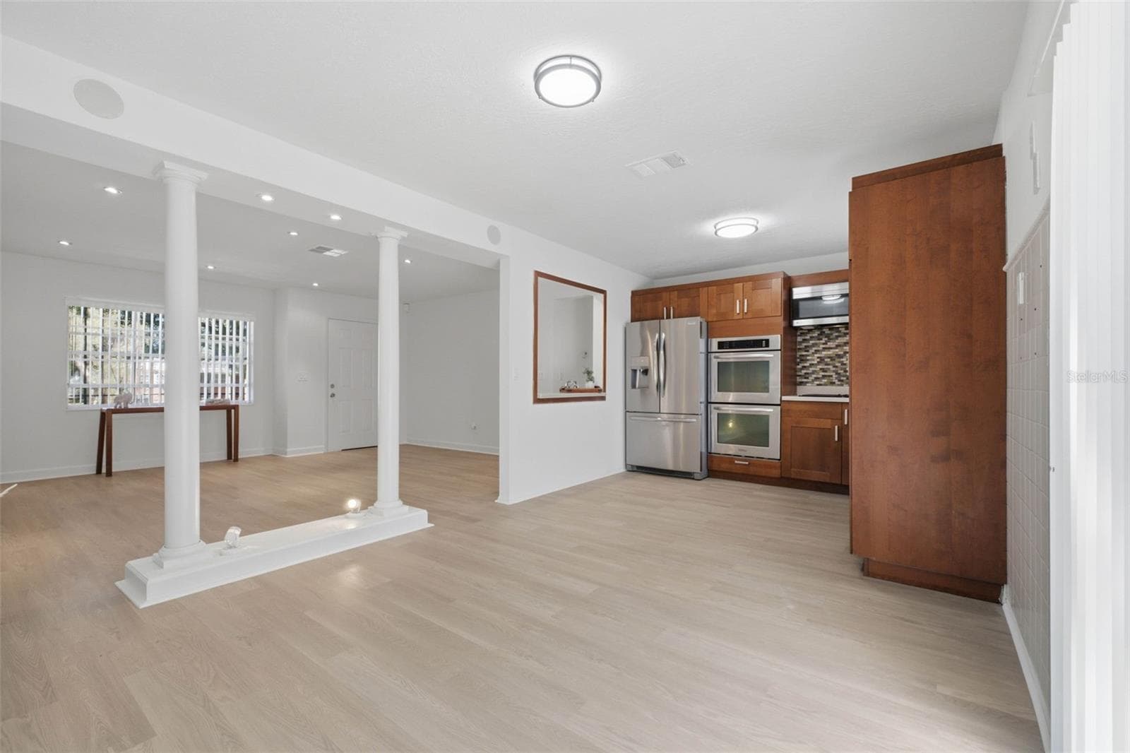 Single Family Residence at 3010 EMERSON AVE S, ST PETERSBURG, photo 15 of 58