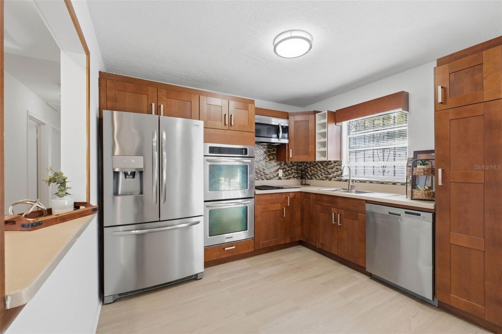 Single Family Residence at 3010 EMERSON AVE S, ST PETERSBURG, photo 19 of 58