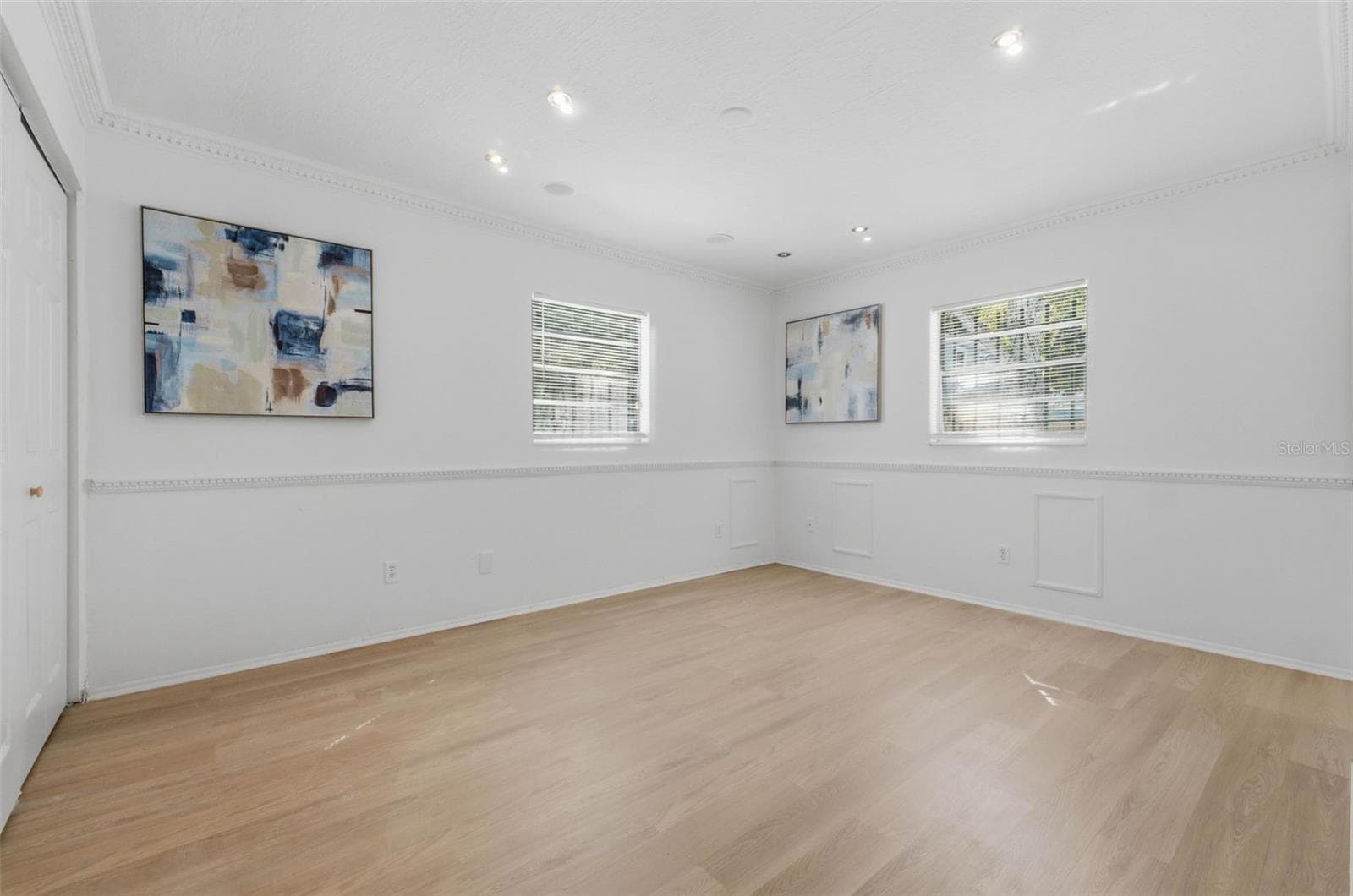 Single Family Residence at 3010 EMERSON AVE S, ST PETERSBURG, photo 33 of 58