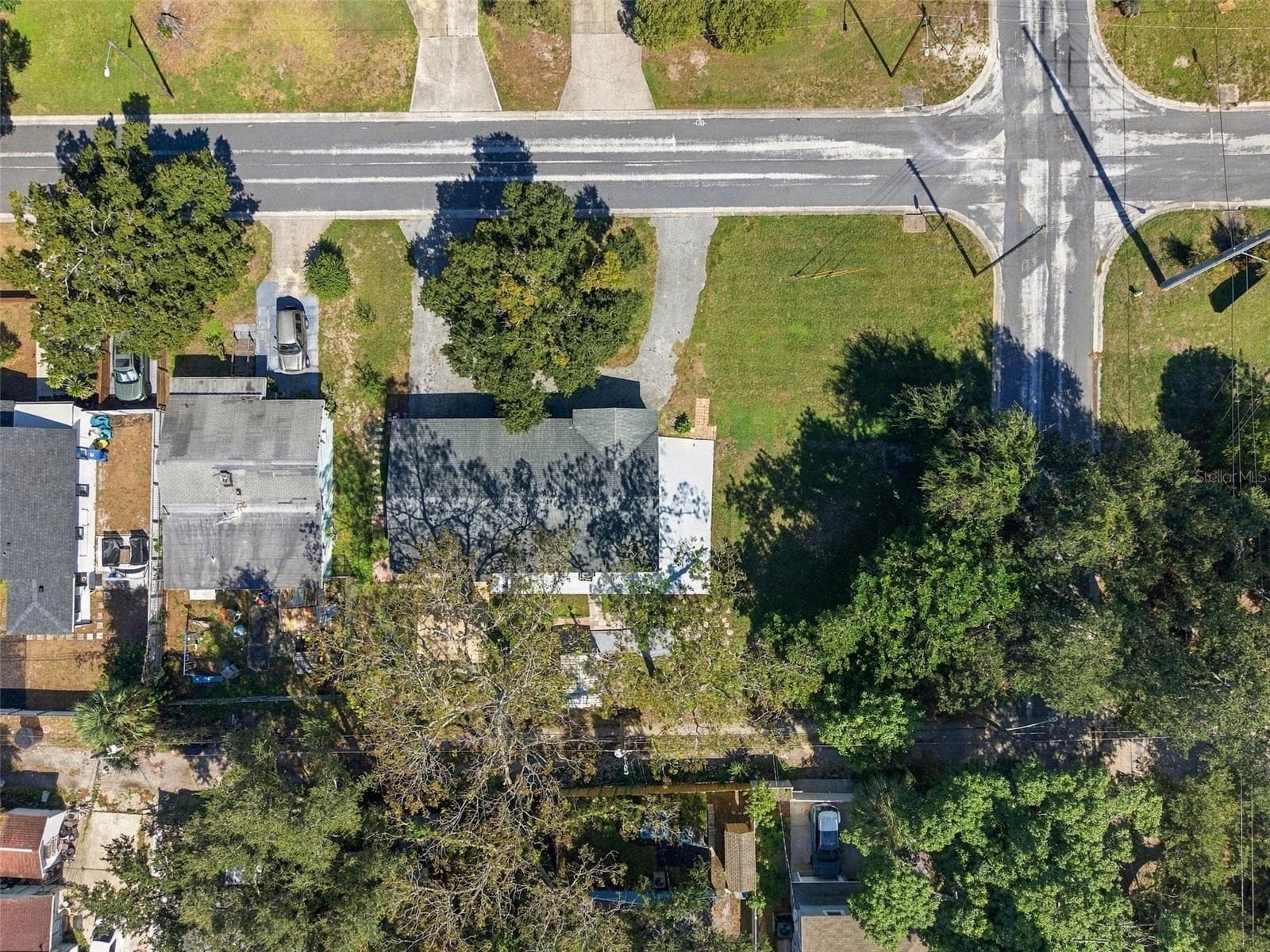 Single Family Residence at 3010 EMERSON AVE S, ST PETERSBURG, photo 52 of 58