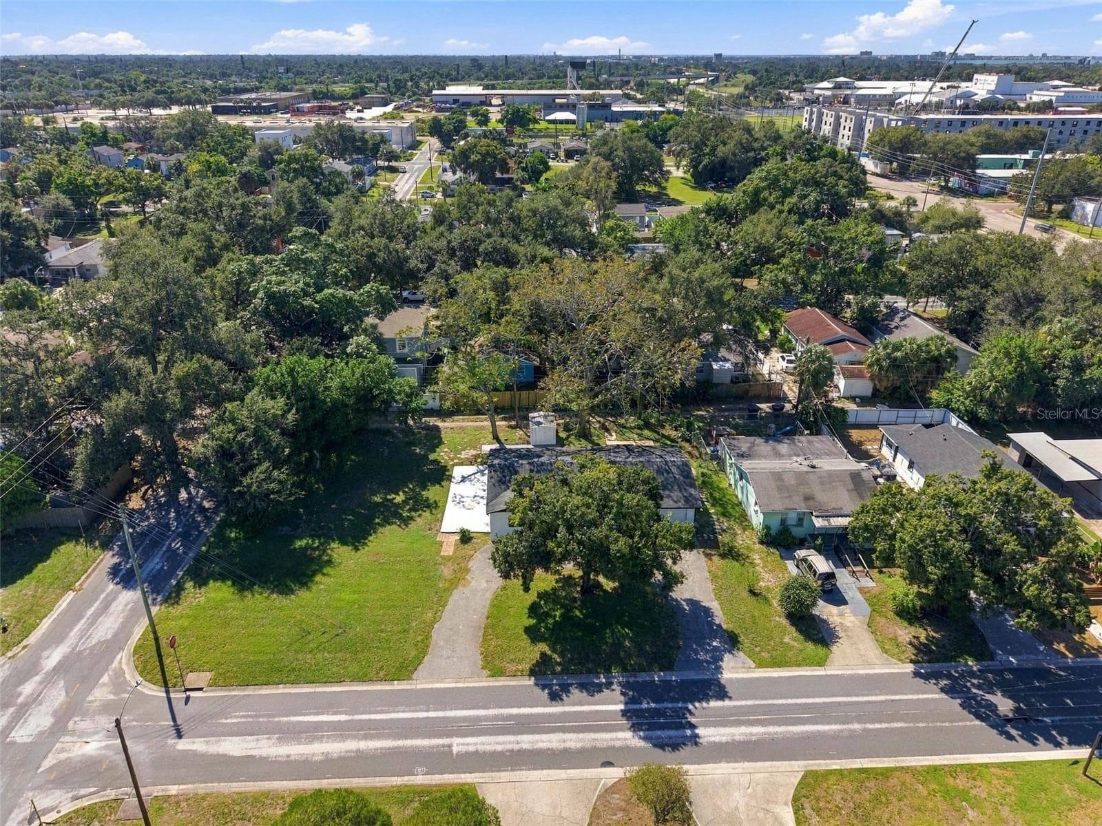 Single Family Residence at 3010 EMERSON AVE S, ST PETERSBURG, photo 54 of 58