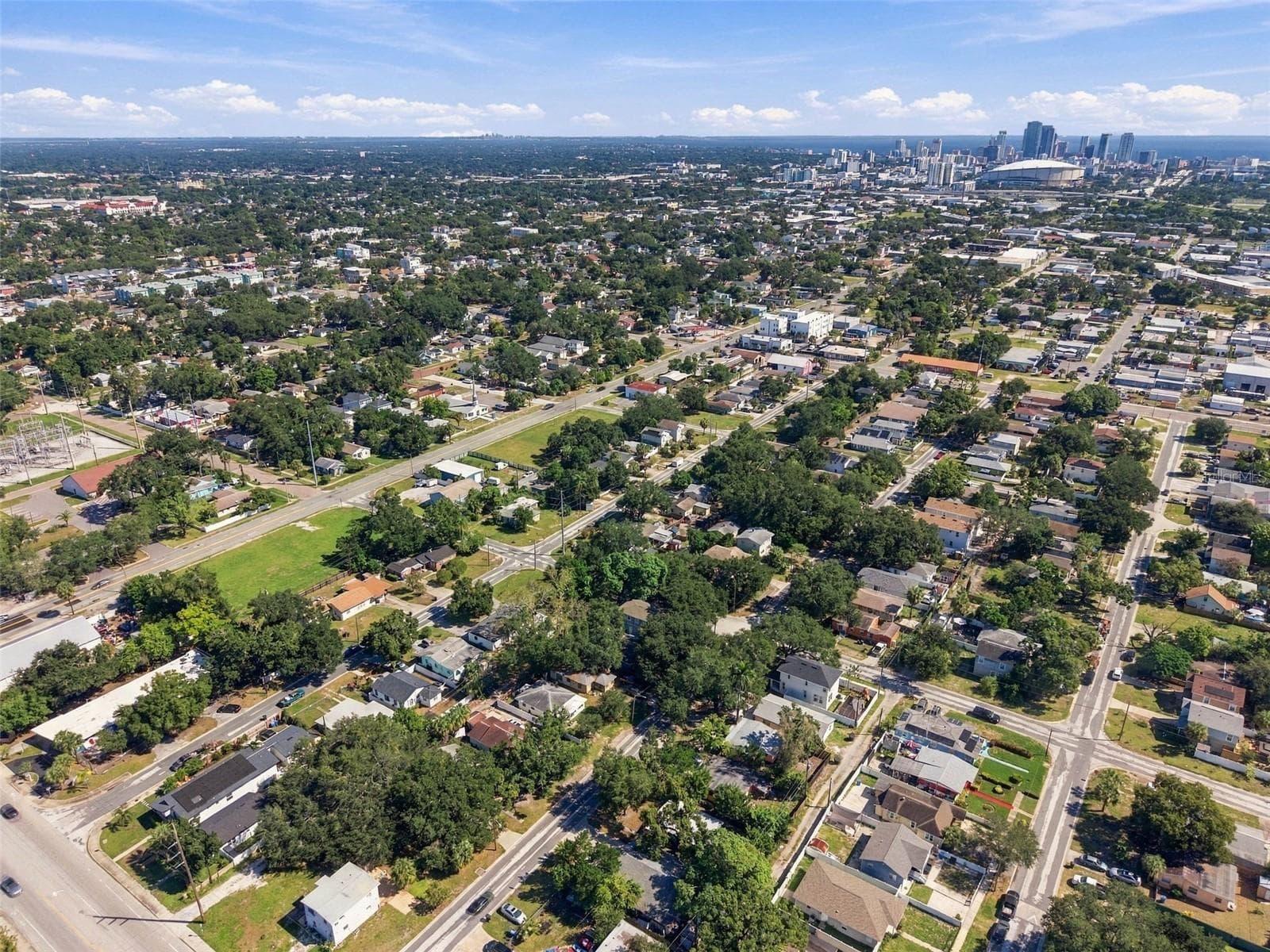 Single Family Residence at 3010 EMERSON AVE S, ST PETERSBURG, photo 56 of 58