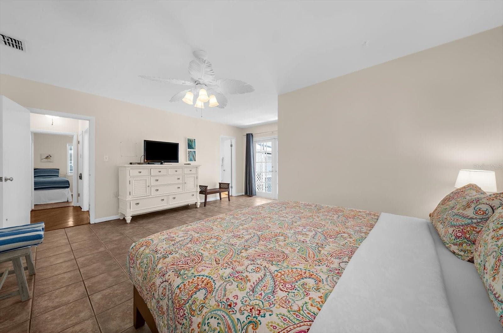 Single Family Residence at 19 CAMBRIA ST, CLEARWATER, photo 16 of 63