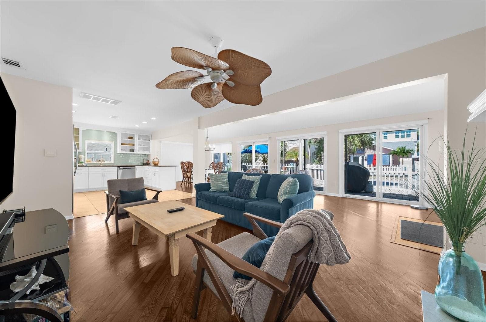 Single Family Residence at 19 CAMBRIA ST, CLEARWATER, photo 25 of 63