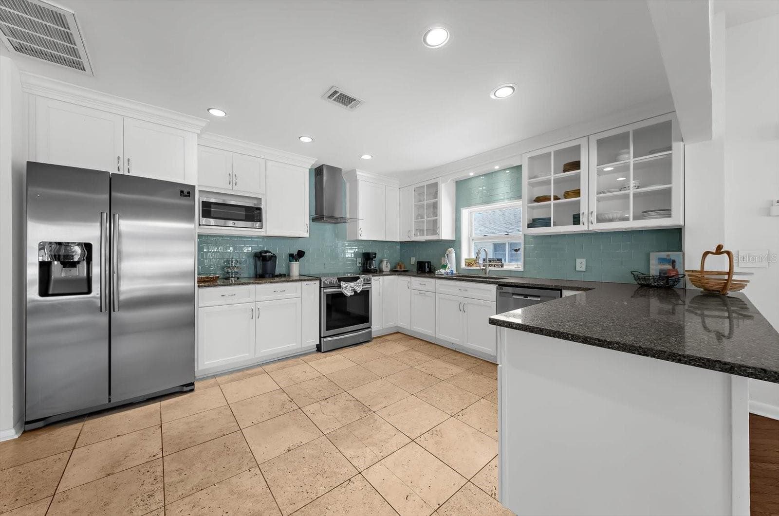 Single Family Residence at 19 CAMBRIA ST, CLEARWATER, photo 29 of 63