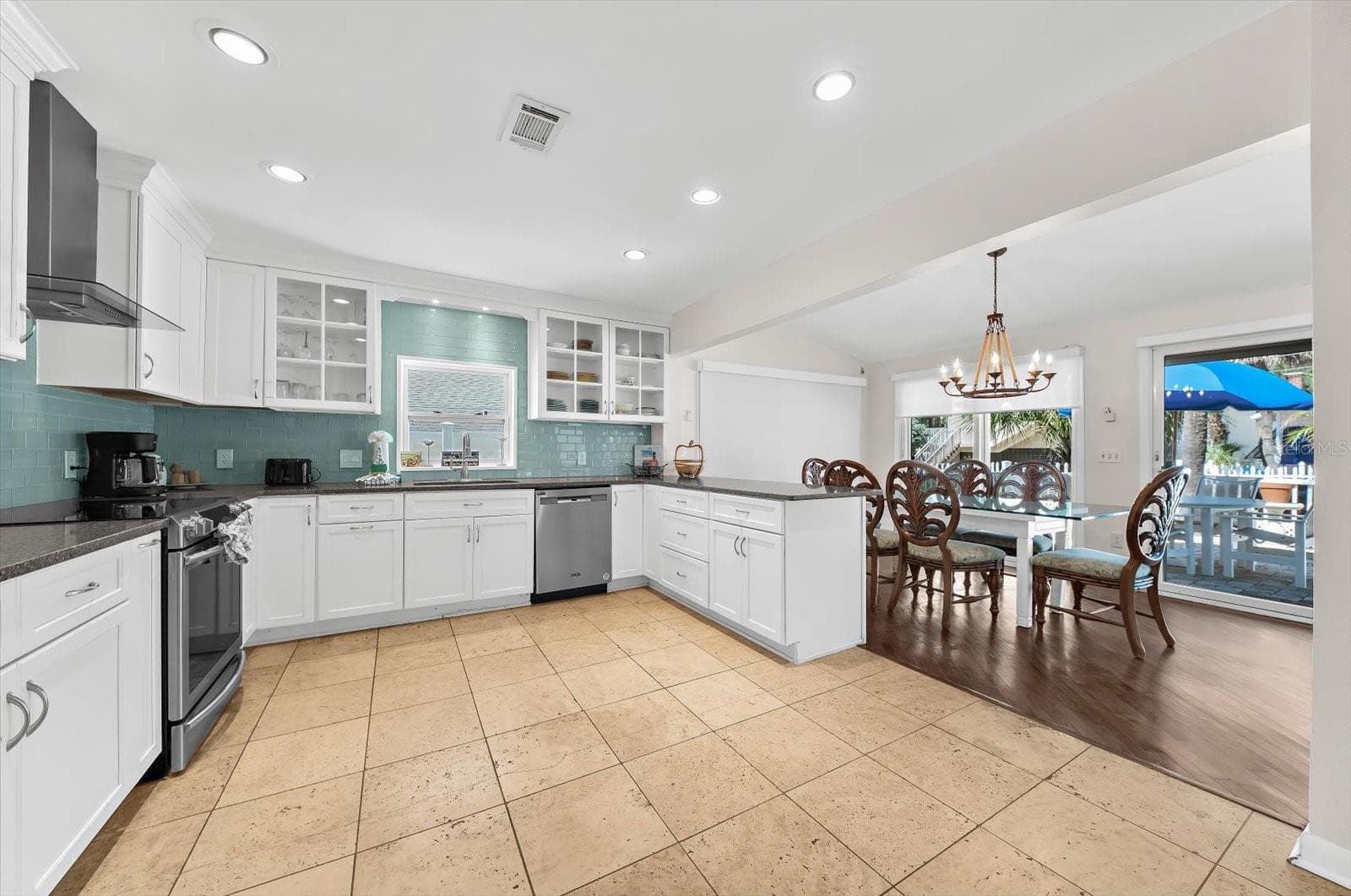 Single Family Residence at 19 CAMBRIA ST, CLEARWATER, photo 32 of 63