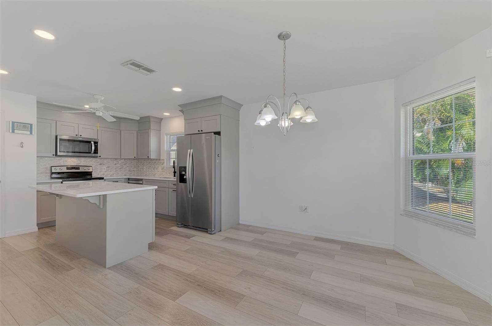 Kitchen Island - 238 PARK FOREST BLVD #146, ENGLEWOOD