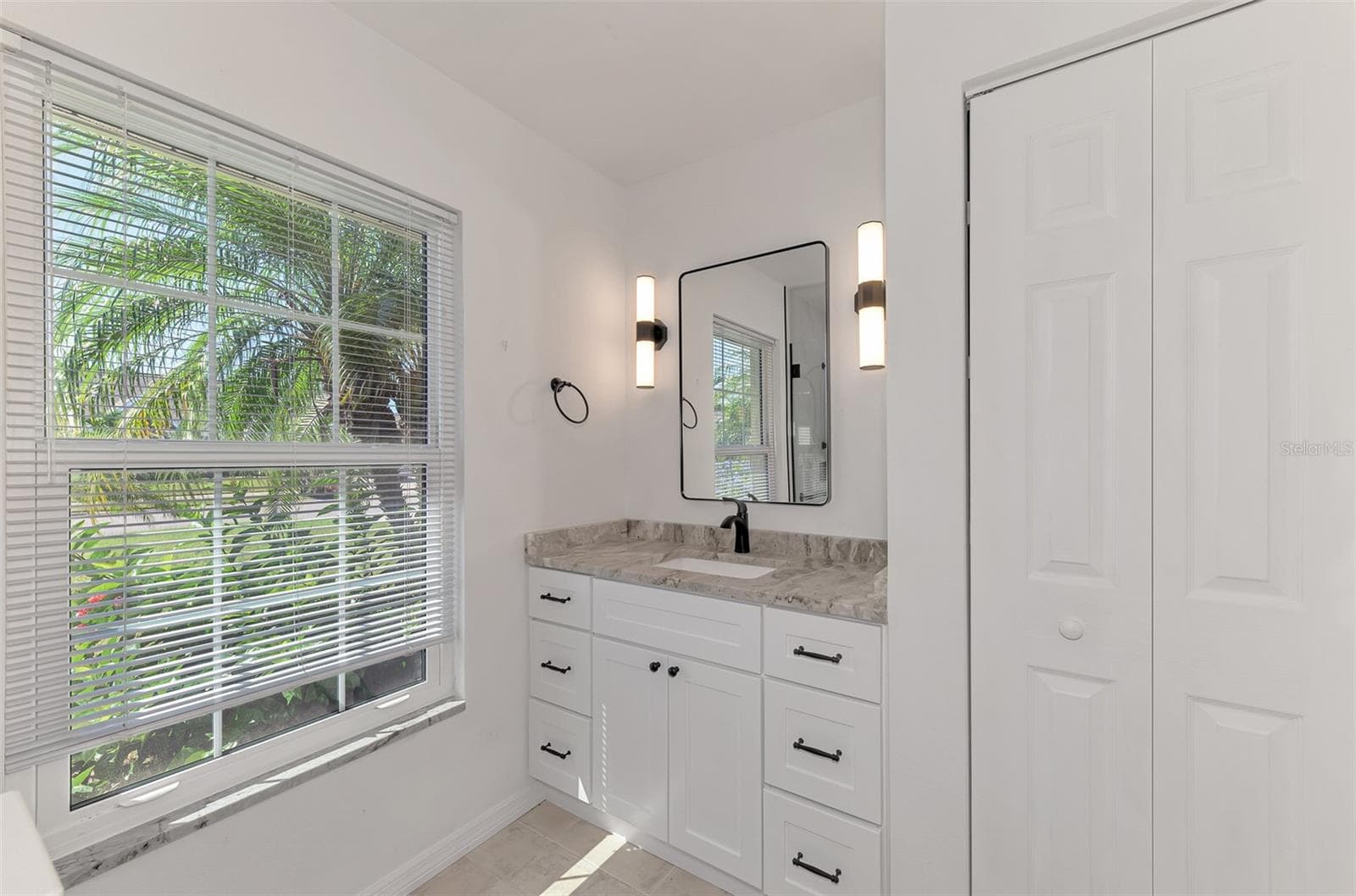 Modern Primary Bathroom - 238 PARK FOREST BLVD #146, ENGLEWOOD