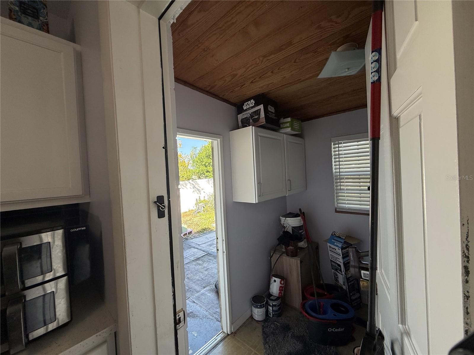 Single Family Residence at 5607 HUBER DR, ORLANDO, photo 32 of 37