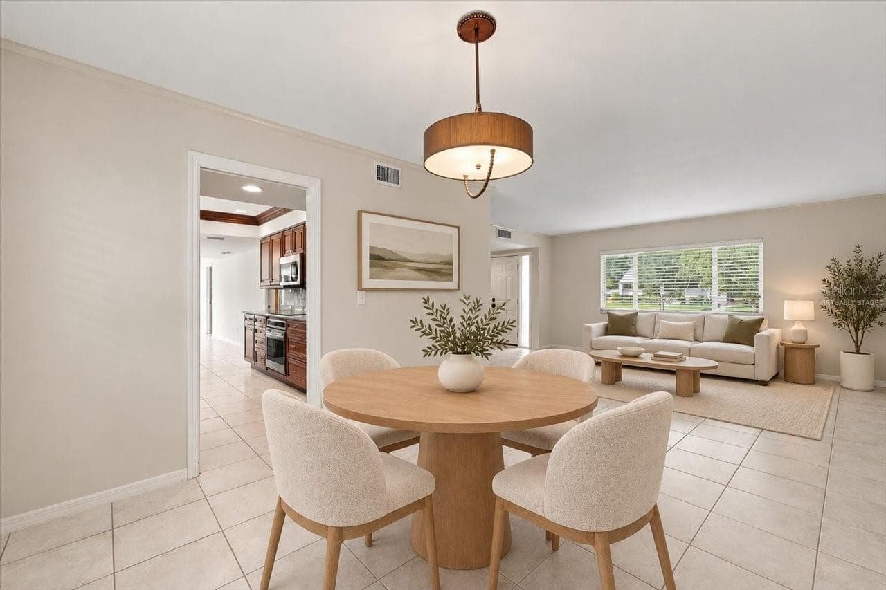 virtually staged - 4110 CARROLLWOOD VILLAGE DR, TAMPA