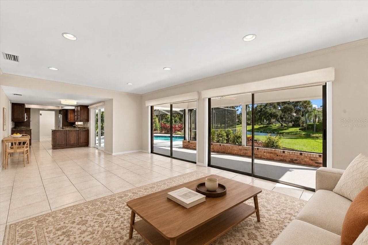 virtually staged - 4110 CARROLLWOOD VILLAGE DR, TAMPA