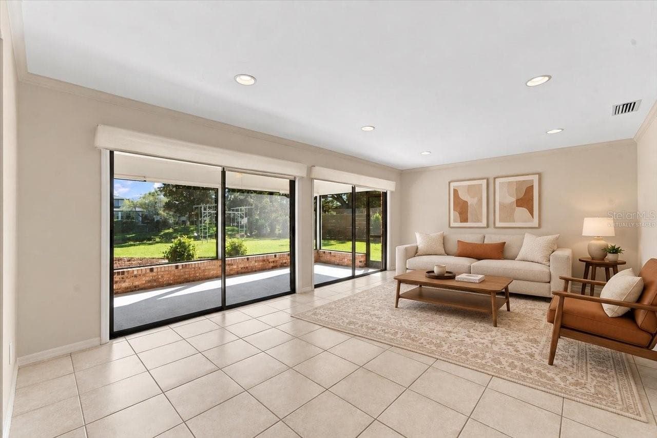 virtually staged - 4110 CARROLLWOOD VILLAGE DR, TAMPA