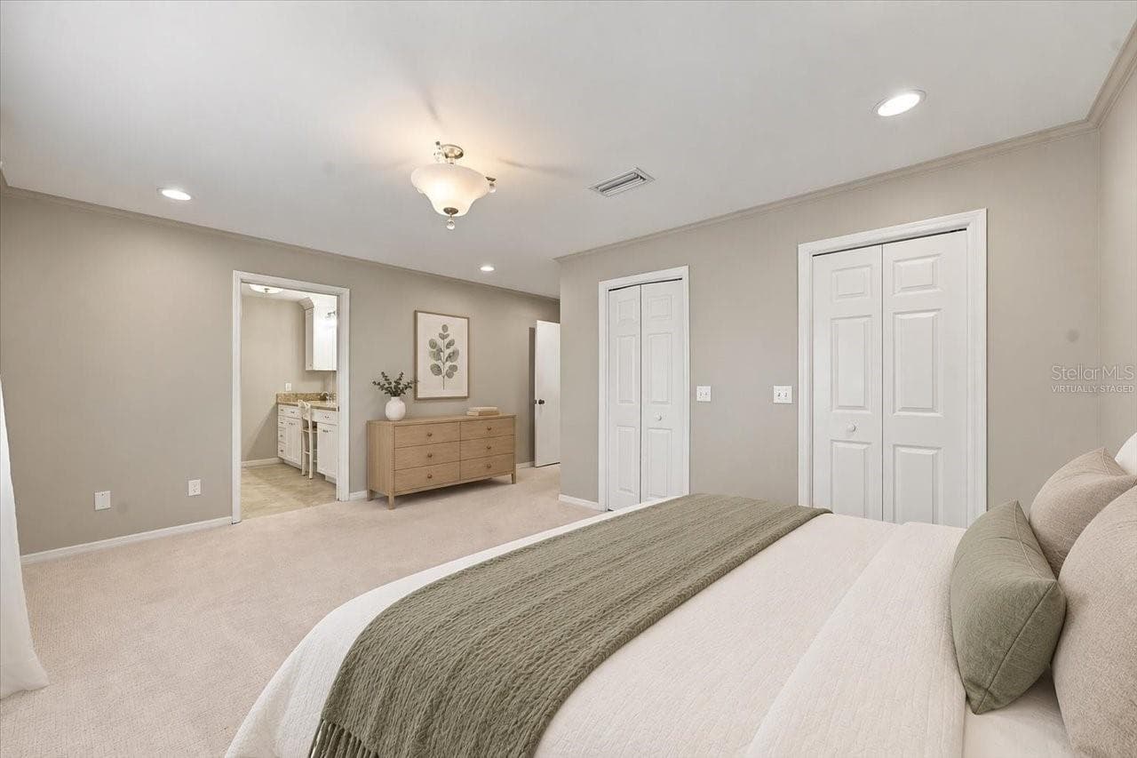 virtually staged - 4110 CARROLLWOOD VILLAGE DR, TAMPA