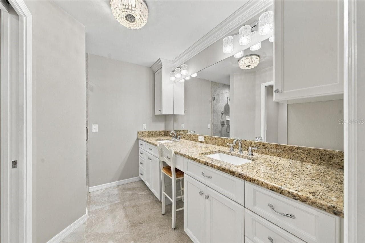 Single Family Residence at 4110 CARROLLWOOD VILLAGE DR, TAMPA, photo 33 of 54