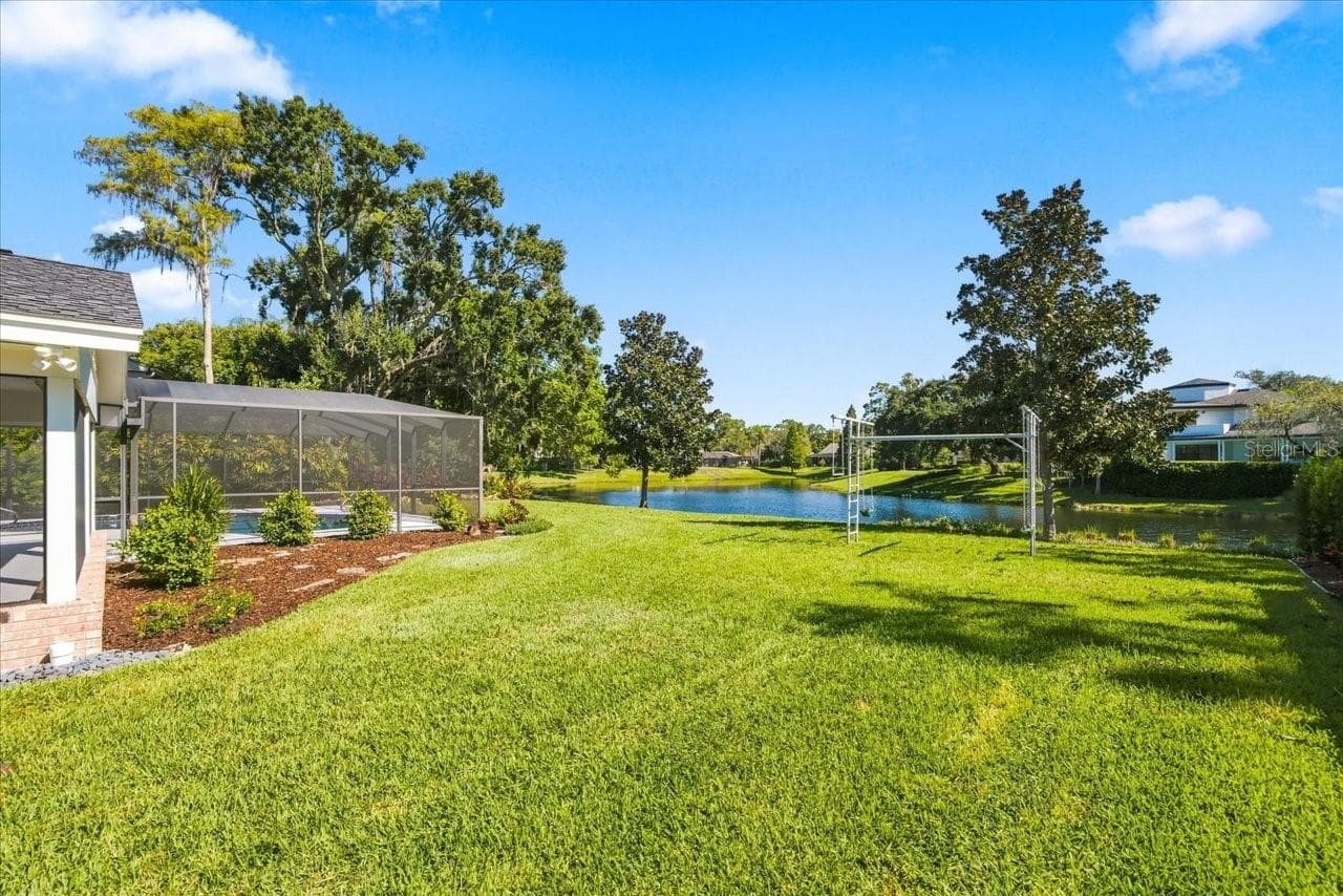 Single Family Residence at 4110 CARROLLWOOD VILLAGE DR, TAMPA, photo 45 of 54