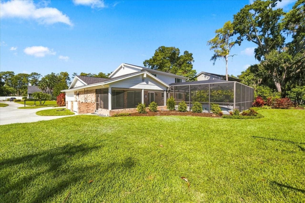 Single Family Residence at 4110 CARROLLWOOD VILLAGE DR, TAMPA, photo 46 of 54