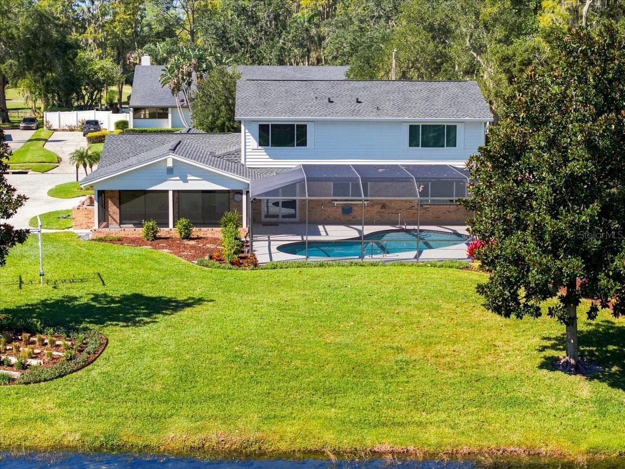 Single Family Residence at 4110 CARROLLWOOD VILLAGE DR, TAMPA, photo 52 of 54