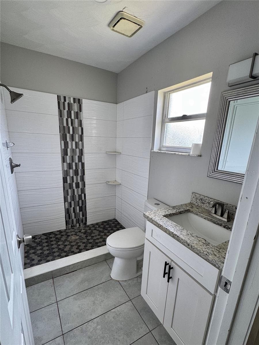 Primary Bath - 911 EXMOOR WAY, LAKE WALES