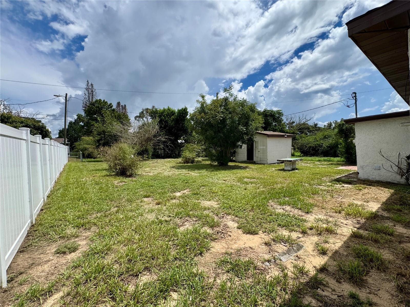 Backyard - 911 EXMOOR WAY, LAKE WALES