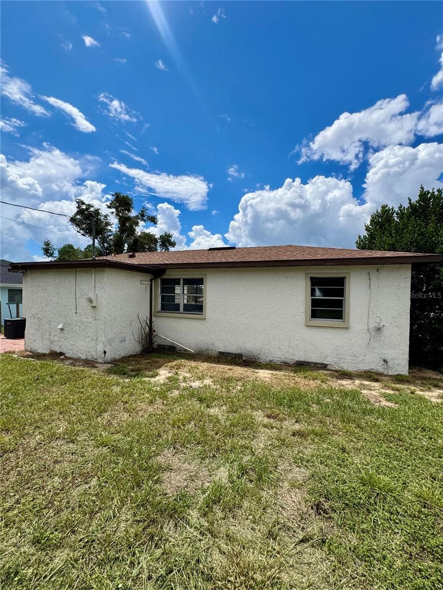 Rear - 911 EXMOOR WAY, LAKE WALES