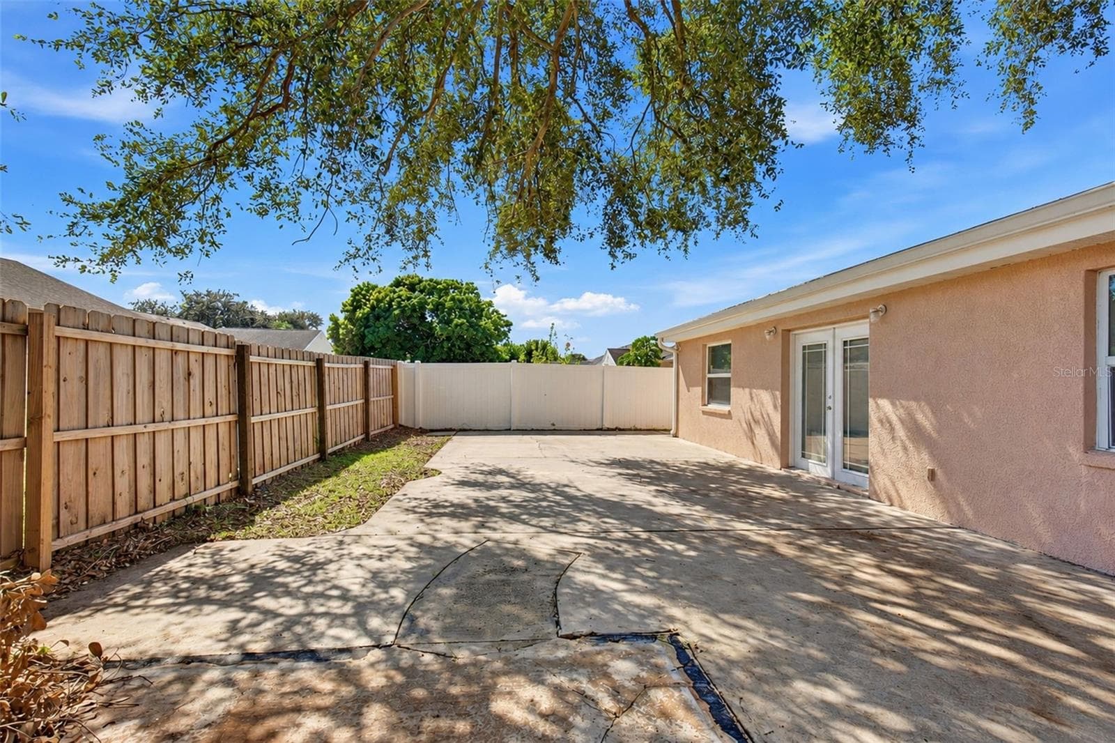 Single Family Residence at 9006 DIXIANA VILLA CIR, TAMPA, photo 64 of 109