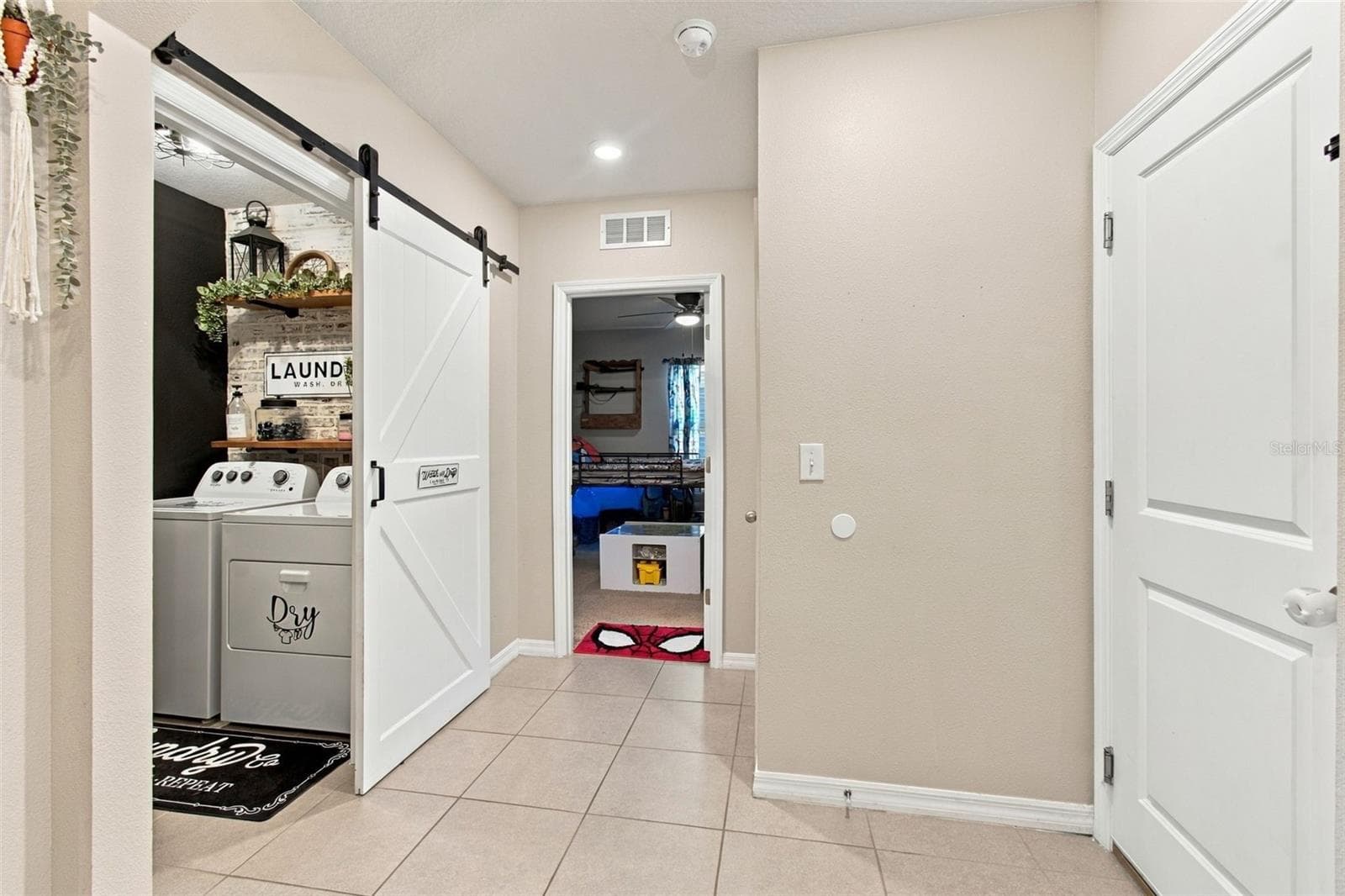 Single Family Residence at 16472 LITTLE GARDEN DR, WIMAUMA, photo 13 of 45