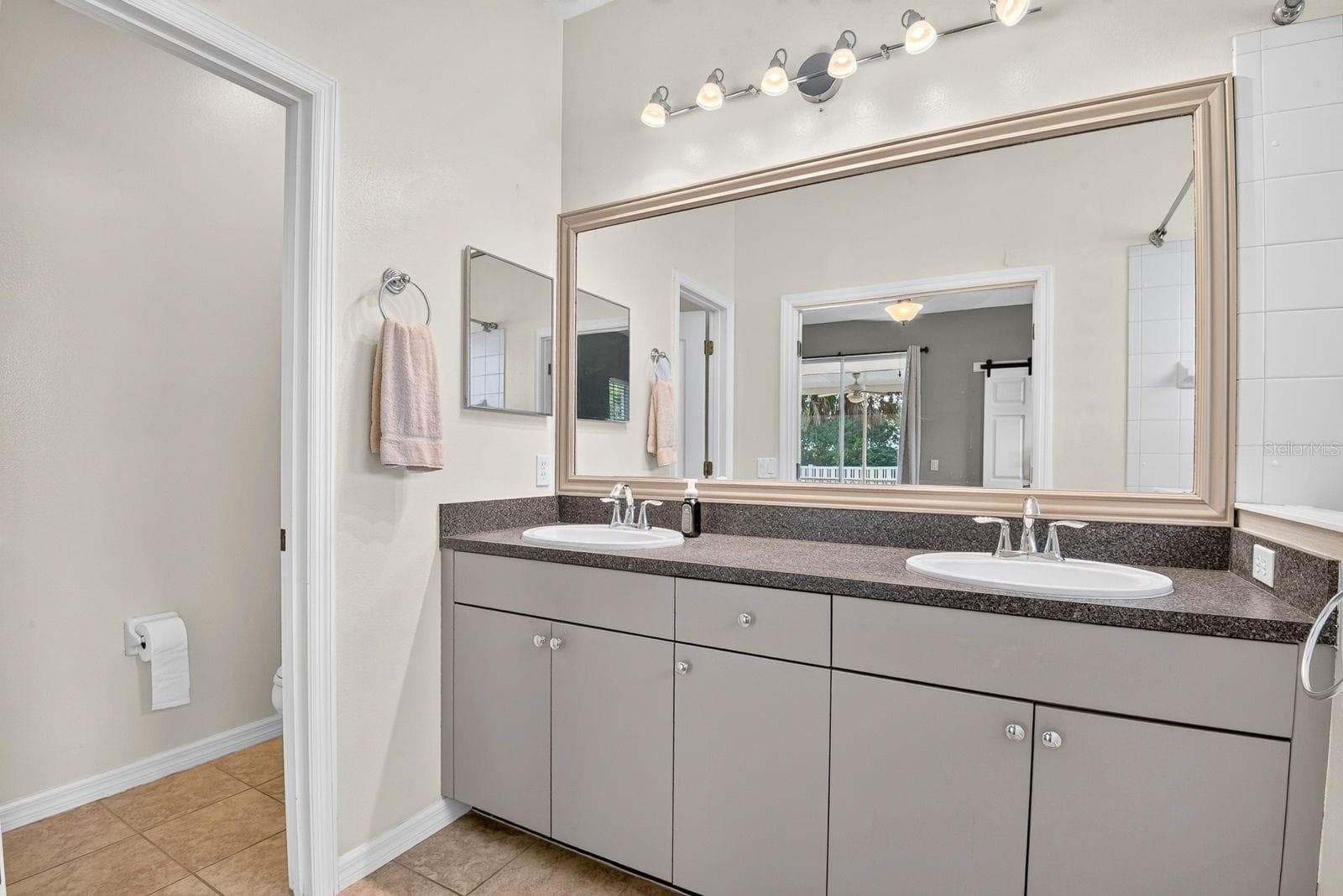 Master Bath - 5312 AQUA BREEZE DR, BRADENTON