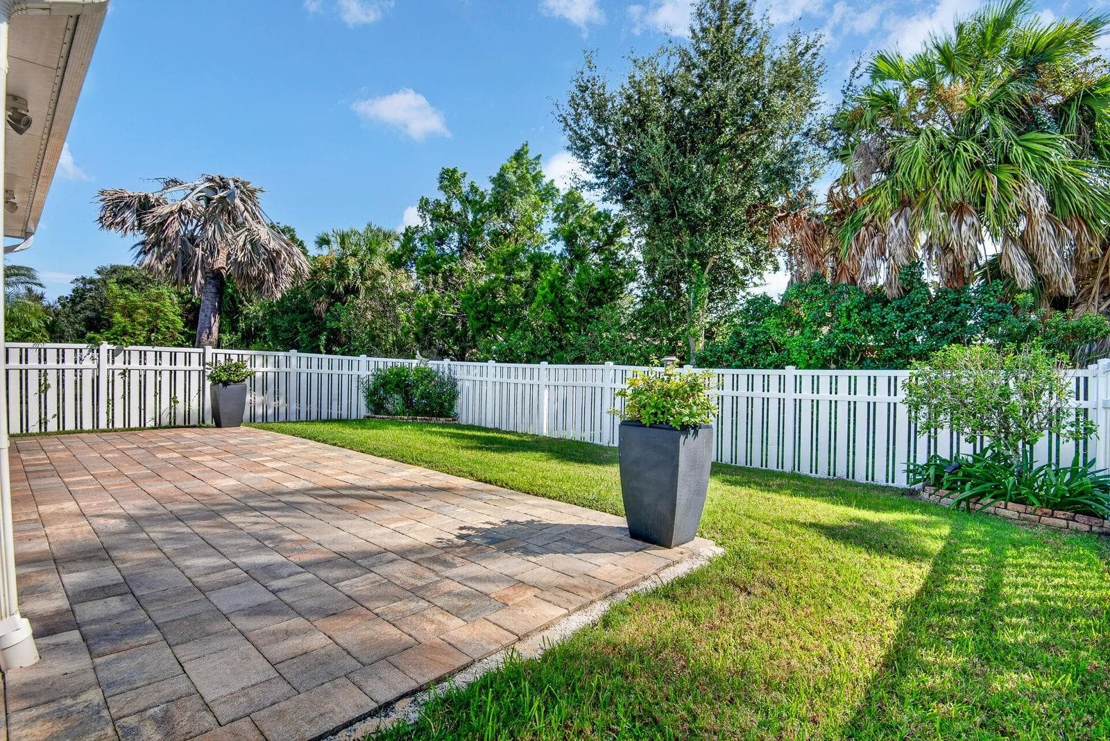 Beautiful Backyard - 5312 AQUA BREEZE DR, BRADENTON