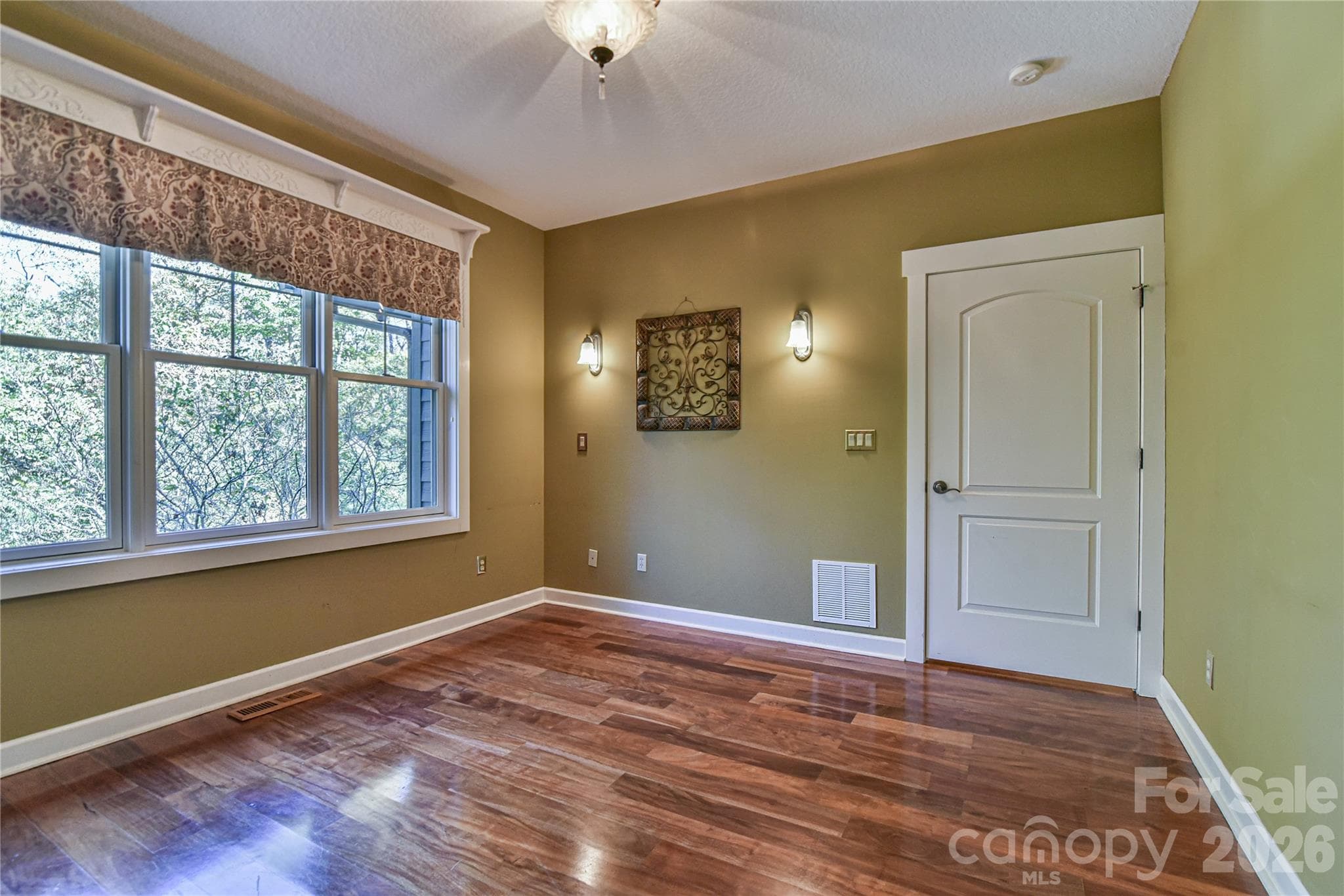 Your third bedroom. - 39 Oak Hollow Drive, Asheville