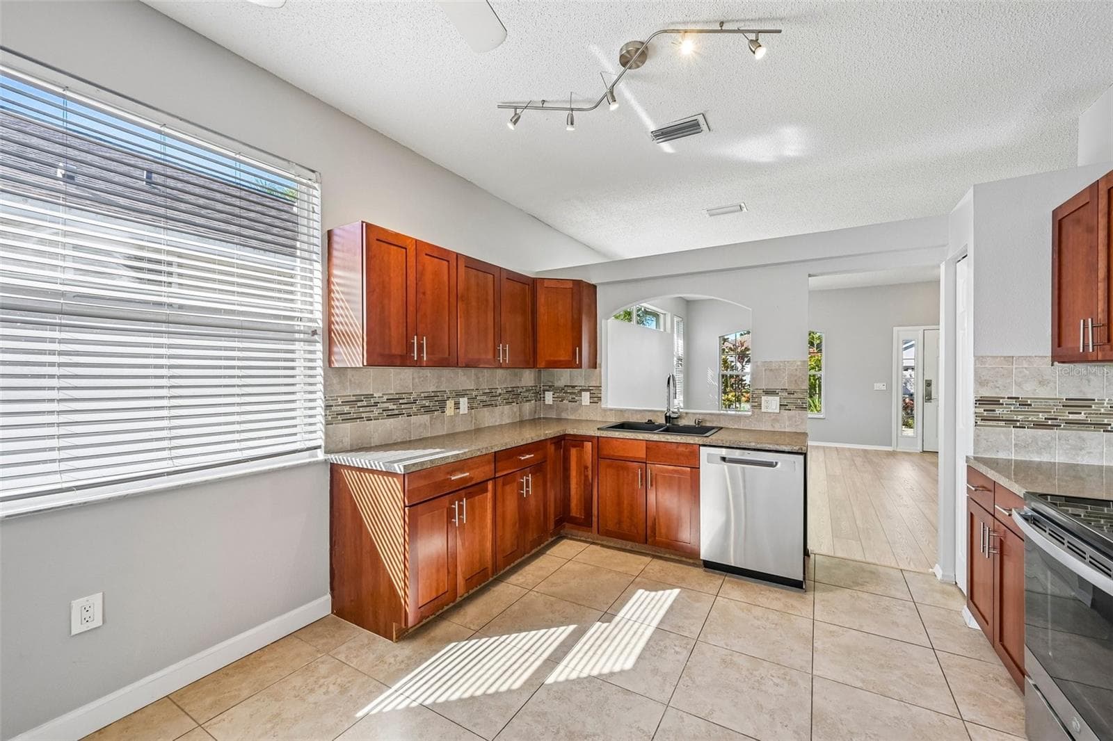 Single Family Residence at 817 TALLGRASS LN, BRADENTON, photo 10 of 43