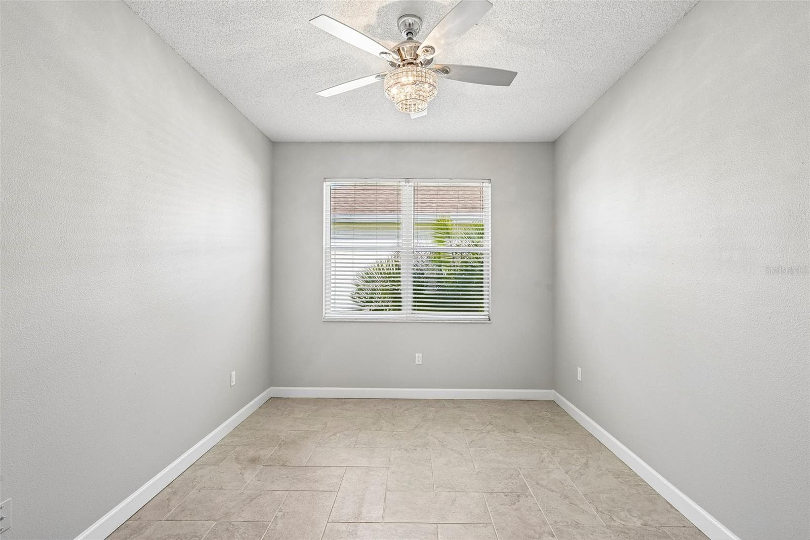 Single Family Residence at 817 TALLGRASS LN, BRADENTON, photo 12 of 43